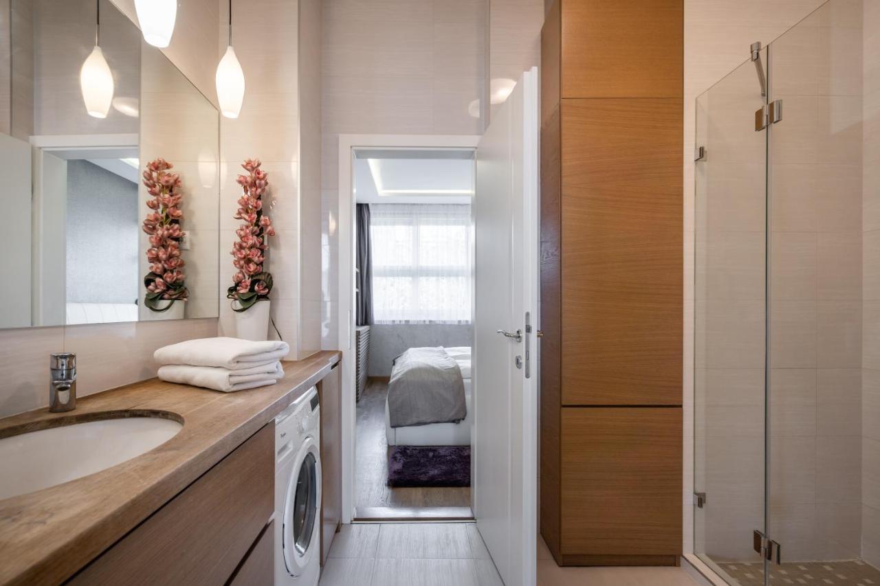 Breathless Basilika View Elegant Flat With Balcony Need Reservation X Free Parking Budapest Esterno foto