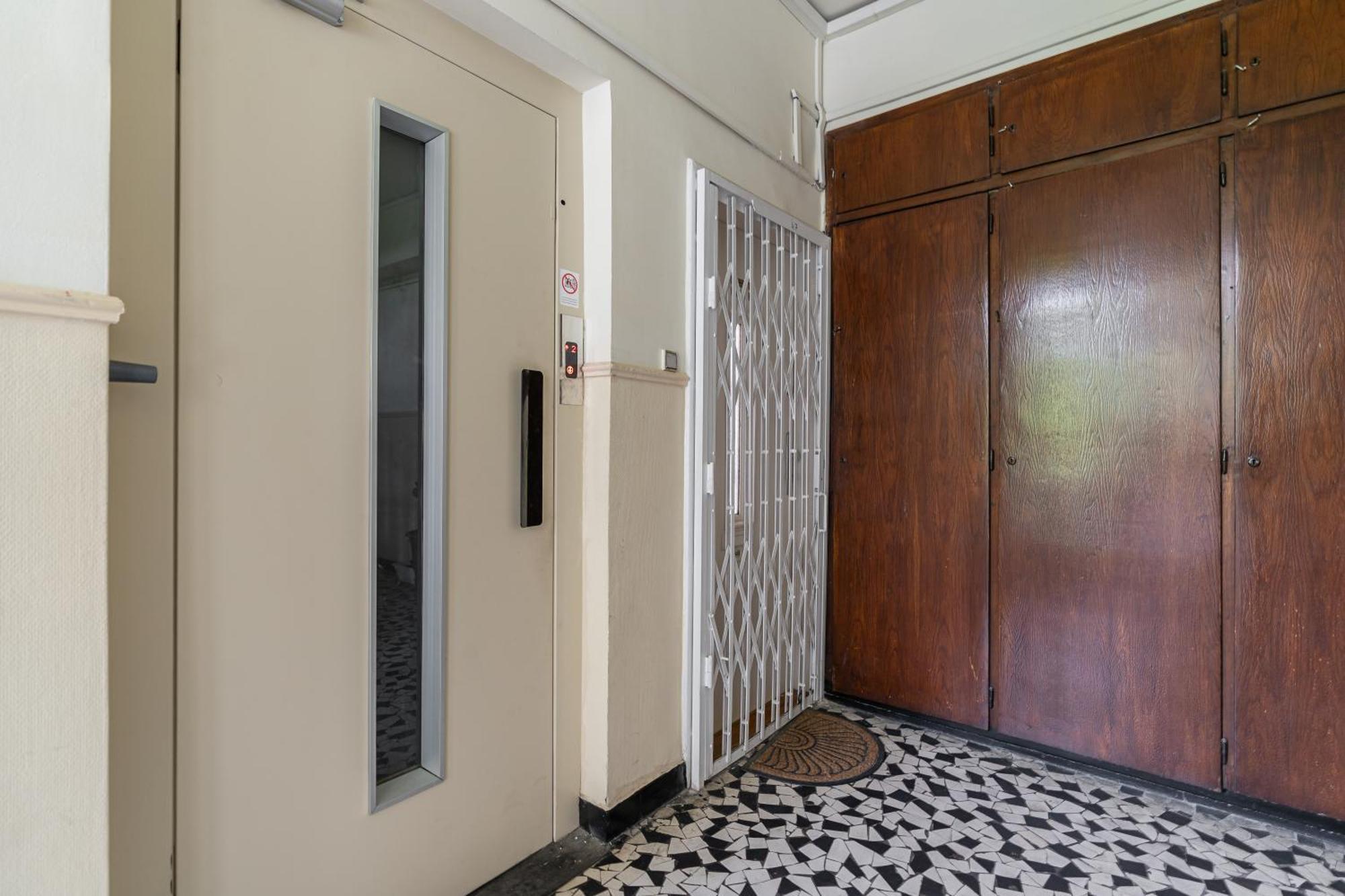 Breathless Basilika View Elegant Flat With Balcony Need Reservation X Free Parking Budapest Esterno foto